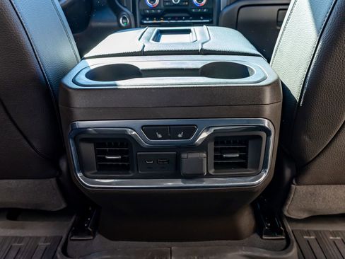 Used 2021 GMC Sierra 2500 Denali w/ Denali Ultimate Package image 28