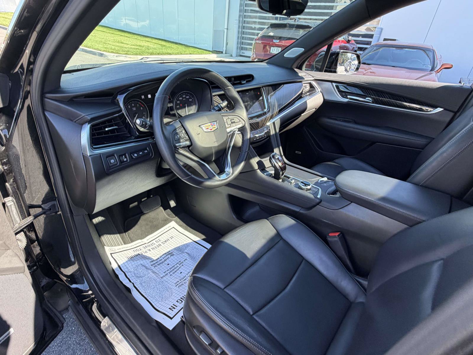 Certified 2024 Cadillac XT6 Premium Luxury w/ Technology Package AWD/4WD image 12