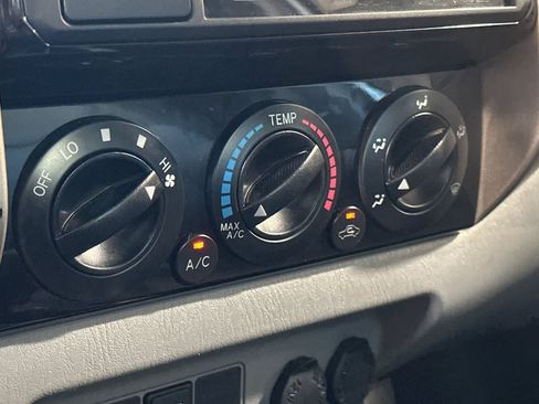 Used 2014 Toyota Tacoma PreRunner w/ TRD Sport Package RWD image 22