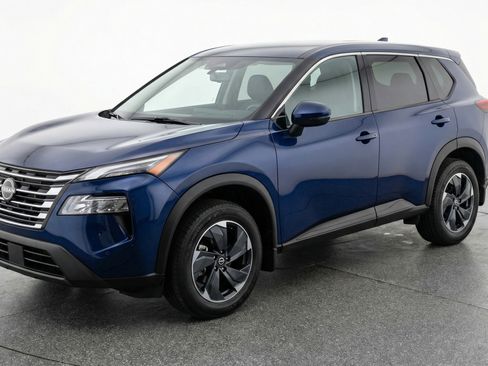 Used 2025 Nissan Rogue SV FWD image 3