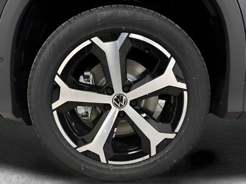 New 2026 Volkswagen Tiguan SE image 20