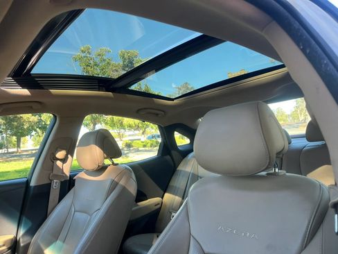 Used 2013 Hyundai Azera w/ Technology Pkg FWD image 19
