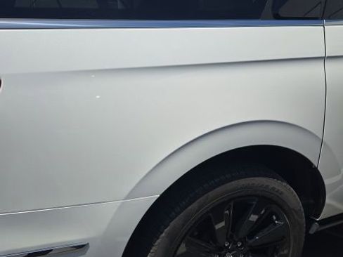 Used 2024 Lincoln Navigator L Reserve AWD/4WD image 8
