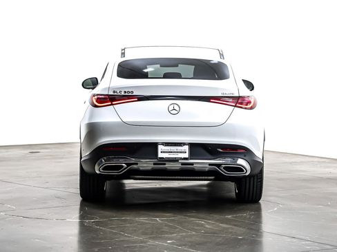 Certified 2025 Mercedes-Benz GLC 300 4MATIC image 5