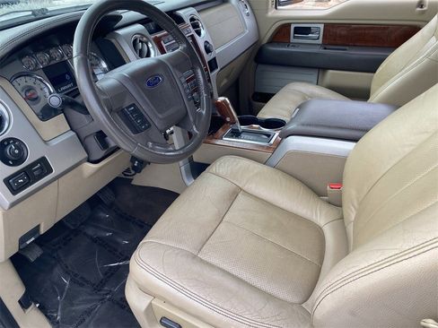 Used 2010 Ford F150 Lariat image 16