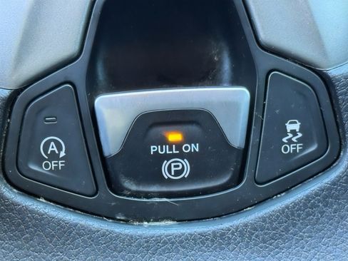 Used 2021 Jeep Compass Latitude w/ Sun and Sound Group image 28