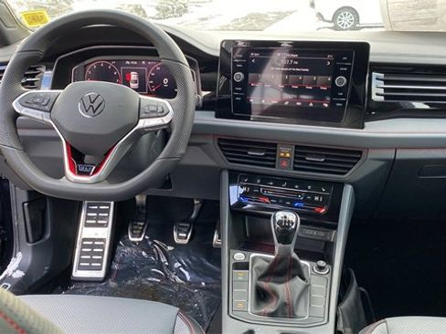 New 2026 Volkswagen Jetta GLI Autobahn image 9