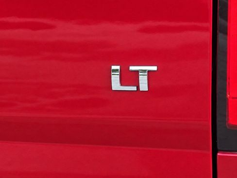 Certified 2018 Chevrolet Colorado LT RWD image 7