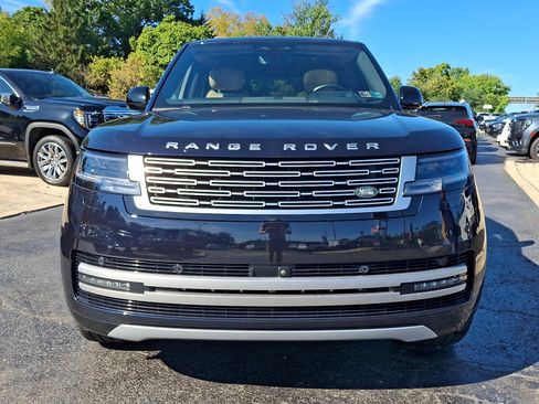 Used 2024 Land Rover Range Rover Autobiography AWD/4WD image 2