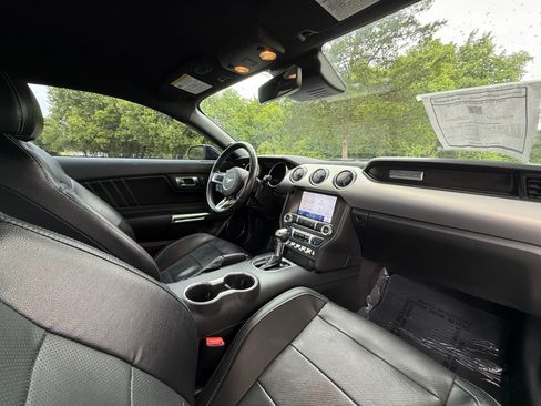 Used 2021 Ford Mustang GT Premium RWD image 14