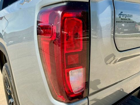 Used 2025 GMC Sierra 1500 Elevation AWD/4WD image 15