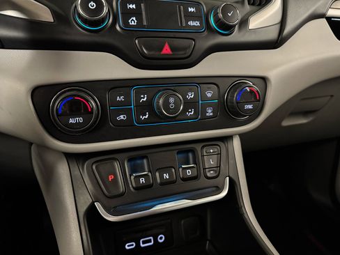 Used 2019 GMC Terrain SLT w/ Preferred Package image 27