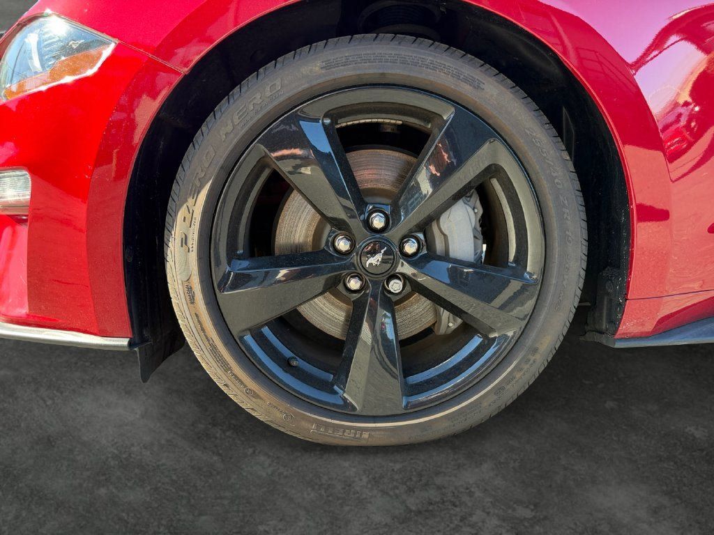 Used 2023 Ford Mustang GT RWD image 5