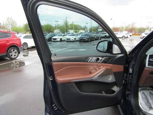 Used 2020 BMW X7 M50i w/ Dynamic Handling Package image 10