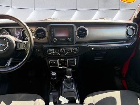 Used 2019 Jeep Wrangler Unlimited Sport S AWD/4WD image 12