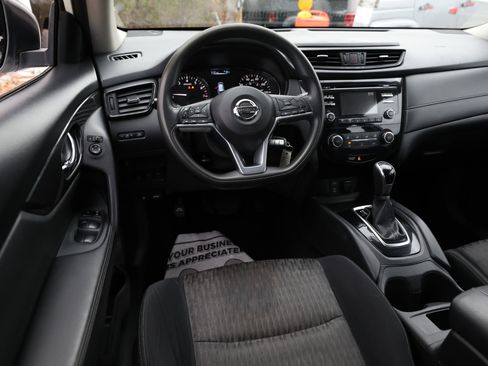 Used 2017 Nissan Rogue S image 15