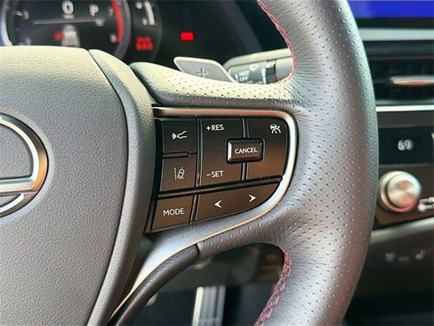 Used 2025 Lexus ES 350 F Sport image 39