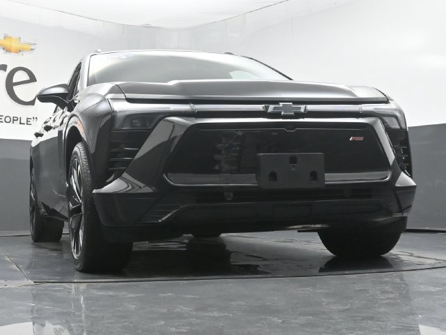 Used 2024 Chevrolet Blazer EV RS AWD/4WD image 3