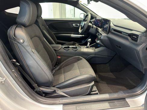 Used 2024 Ford Mustang Coupe RWD image 19