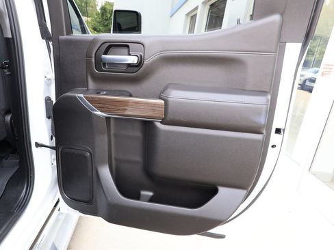 Certified 2022 Chevrolet Silverado 1500 RST AWD/4WD image 36