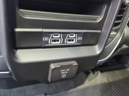 Used 2023 RAM 1500 Laramie AWD/4WD image 45