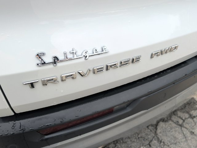 Used 2025 Chevrolet Traverse LT AWD/4WD image 41