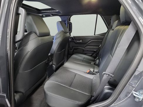 New 2026 Toyota 4Runner Limited AWD/4WD image 7