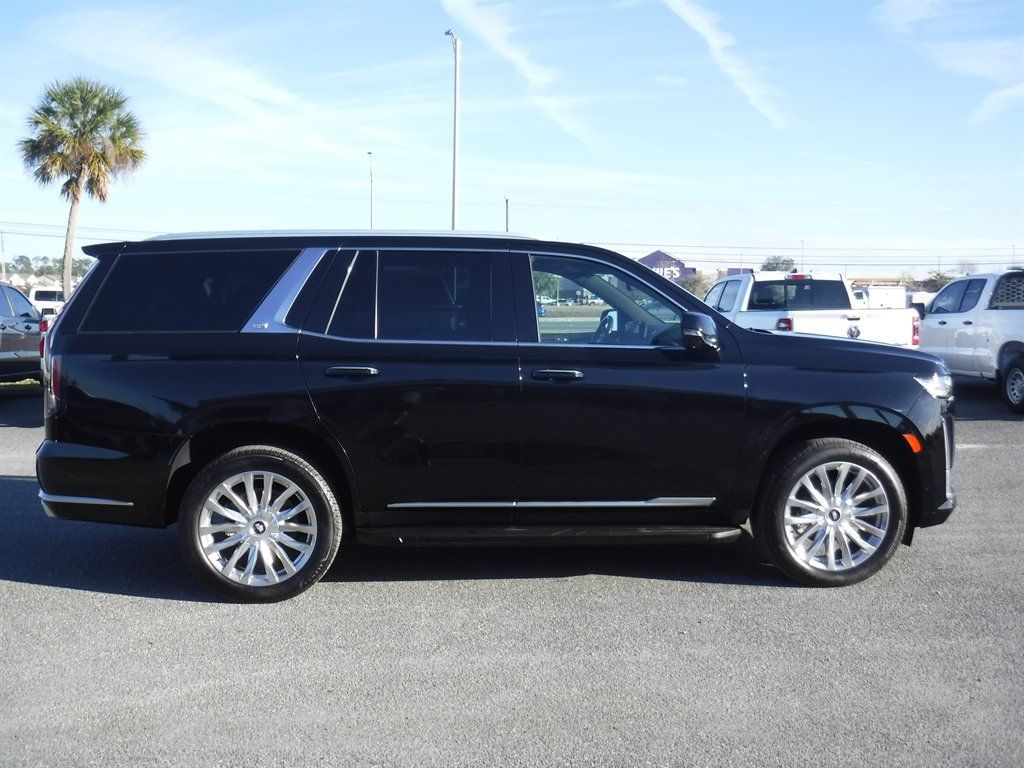 Used 2023 Cadillac Escalade Premium Luxury RWD image 3