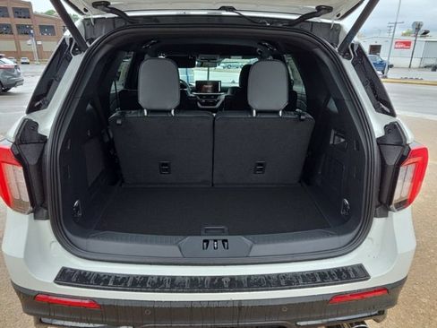 New 2026 Ford Explorer ST AWD/4WD image 10
