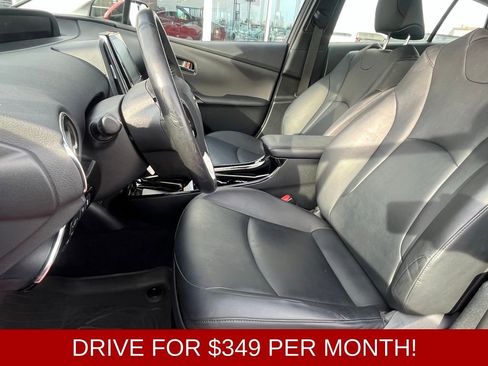 Used 2017 Toyota Prius Prime Advanced image 18