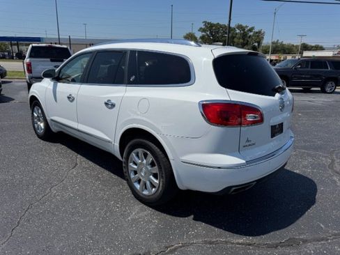 Used 2017 Buick Enclave Leather FWD image 5