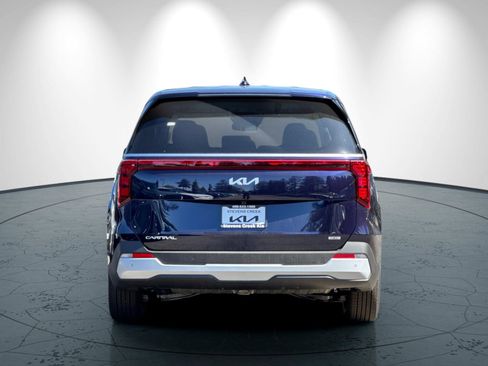 New 2026 Kia Carnival LXS image 5