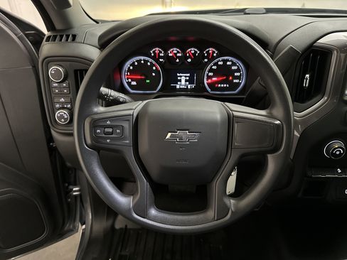 Used 2019 Chevrolet Silverado 1500 Custom Trail Boss w/ Custom Convenience Package AWD/4WD image 24