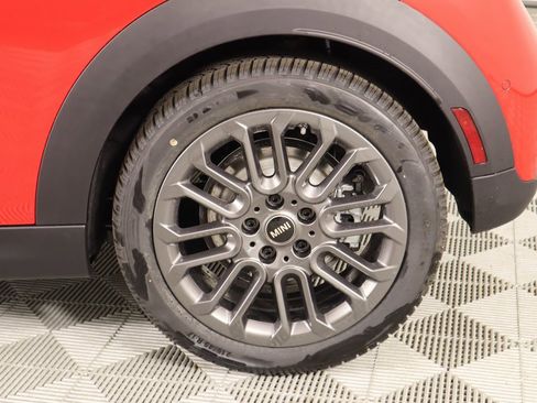 New 2025 MINI Cooper 2-Door Hardtop image 18