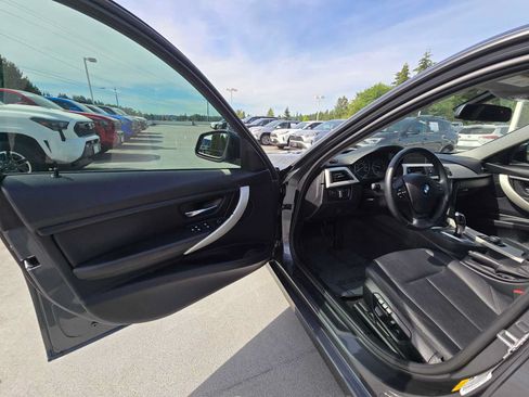 Used 2014 BMW 320i Sedan RWD image 20