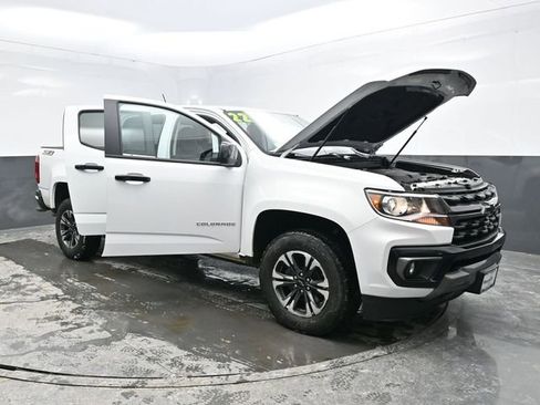 Used 2022 Chevrolet Colorado Z71 w/ Safety Package image 37