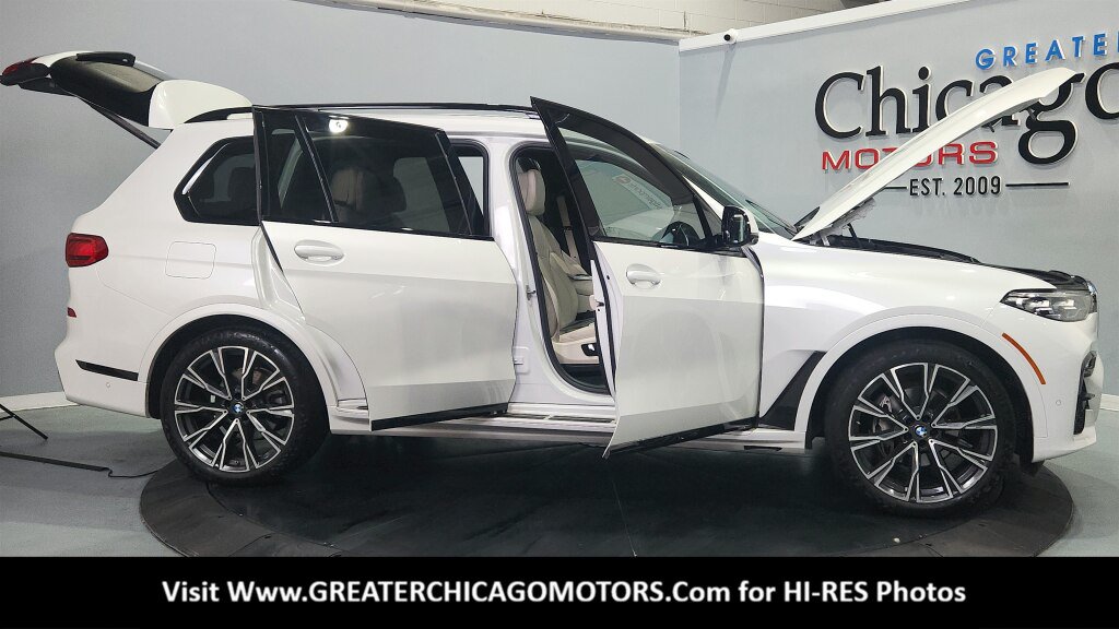 Used 2021 BMW X7 xDrive40i w/ M Sport Package AWD/4WD image 14