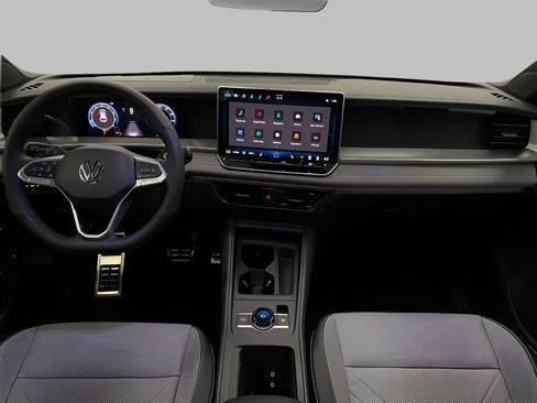 New 2026 Volkswagen Tiguan SE R-Line AWD/4WD image 9
