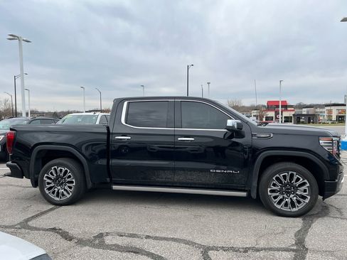 Used 2024 GMC Sierra 1500 Denali Ultimate image 2