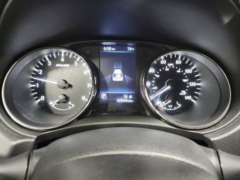 Used 2020 Nissan Rogue SV image 28