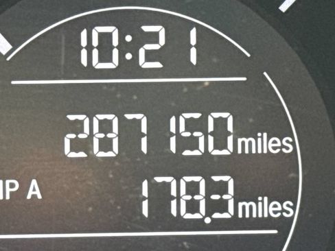 Used 2016 Honda HR-V LX image 22