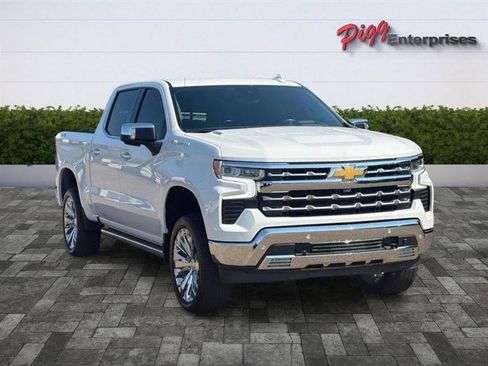 Used 2023 Chevrolet Silverado 1500 LTZ w/ Technology Package AWD/4WD image 7