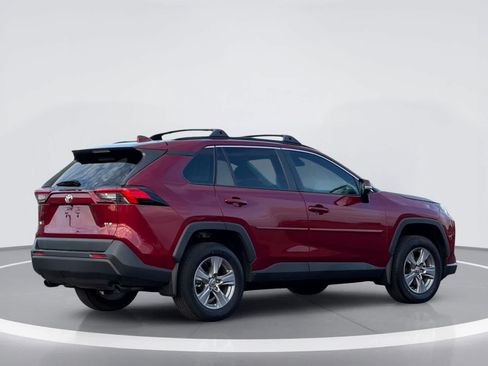 Used 2024 Toyota RAV4 XLE w/ Convenience Package FWD image 4