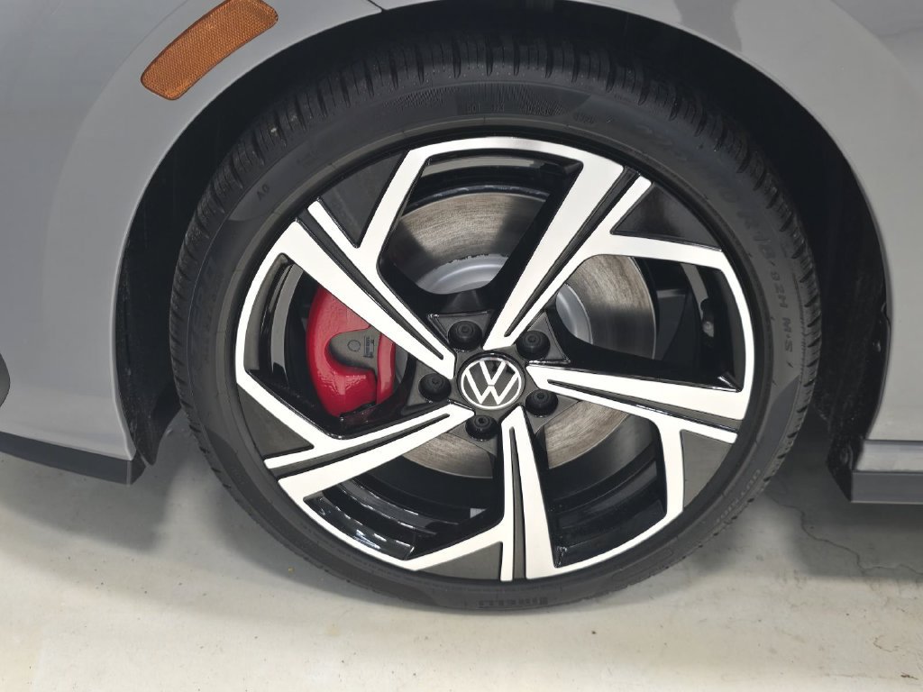 New 2026 Volkswagen GTI SE FWD image 8