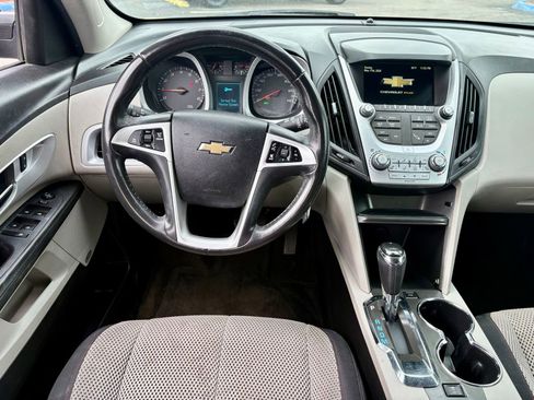 Used 2017 Chevrolet Equinox LT w/ Convenience Package FWD image 11