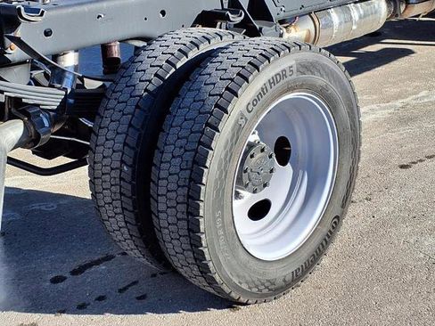 New 2024 Ford F450 XL image 32