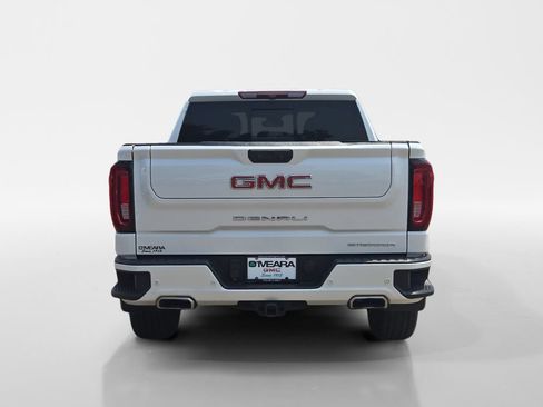 Used 2023 GMC Sierra 1500 Denali w/ Denali Carbonpro Edition AWD/4WD image 5