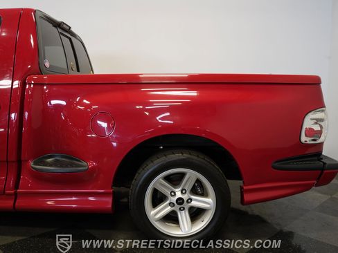 Used 2003 Ford F150 Lightning RWD image 25