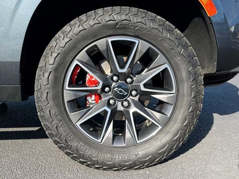 Used 2021 Chevrolet Suburban Z71 image 17