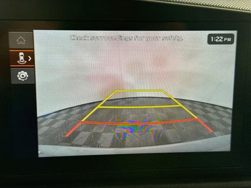 Used 2026 Kia Niro LX FWD image 19